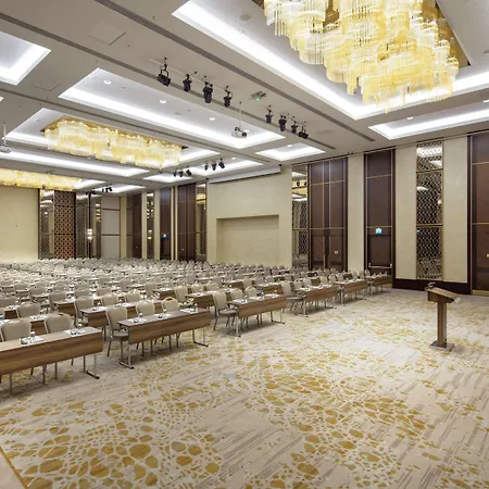 安塔利亚市中心希尔顿逸林酒店 酒店 安塔利亚