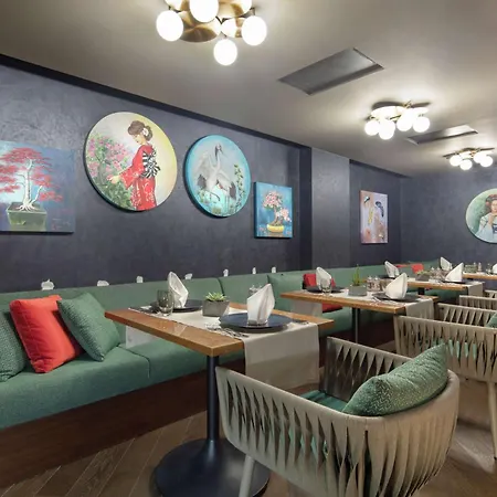 安塔利亚市中心希尔顿逸林酒店 酒店